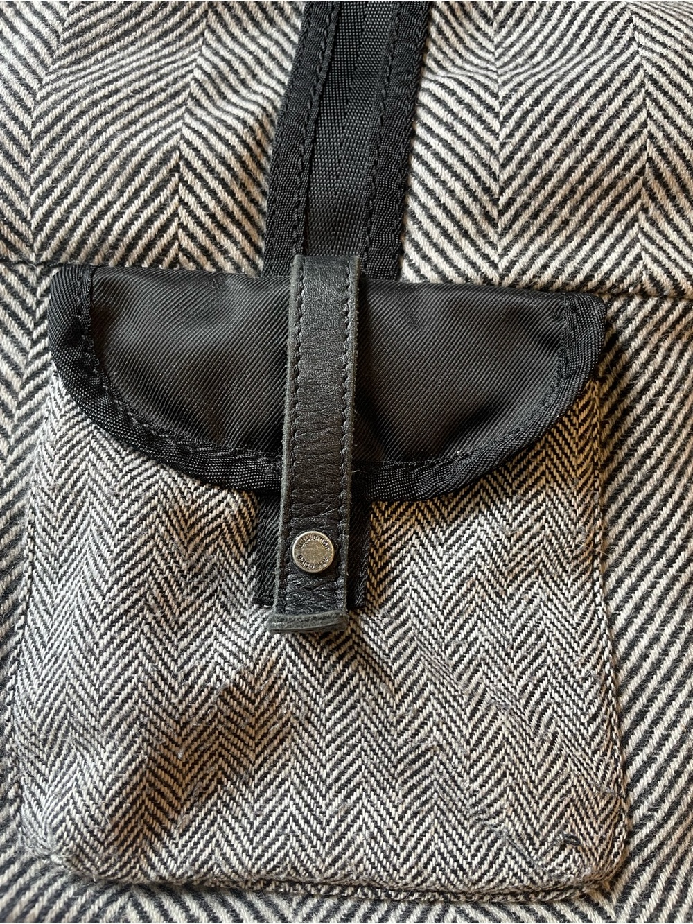 Lululemon Black and White Herringbone Tote - Picture 3 of 10